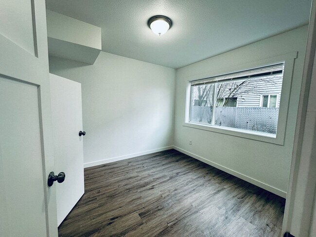 Foto del edificio - Spacious 3 BR / 3.5 BA Home in Prime Corvallis Location — $2,250