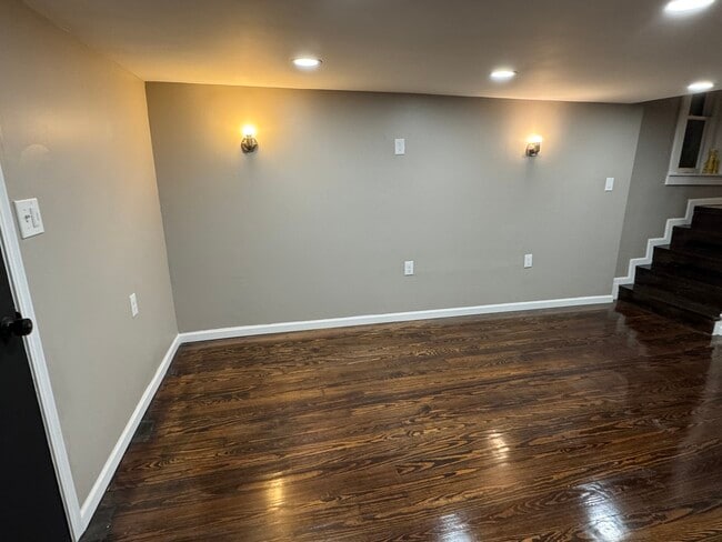 Foto del edificio - 6840 S Champlain Ave