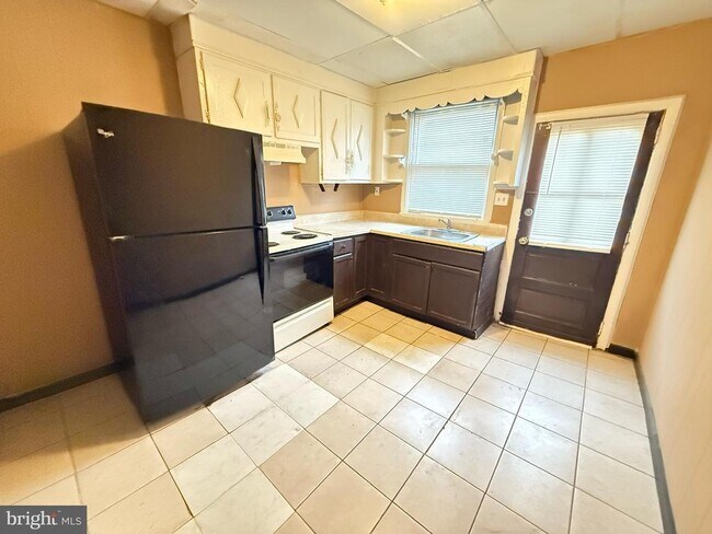 Foto del edificio - 1816 S Chadwick St