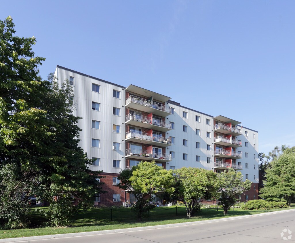 803 Concession St, Hamilton, ON L8V 1C4 Apartments 803 Concession St