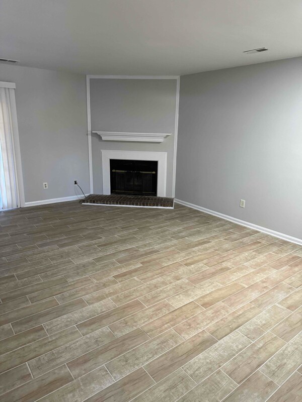 Foto del edificio - 8412 Rust Wood Pl