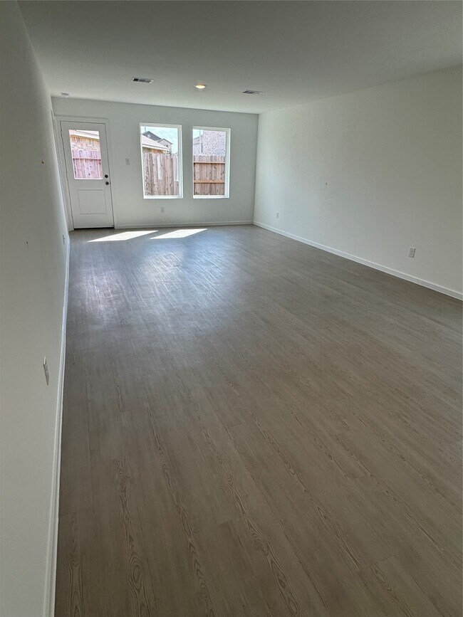 Foto del edificio - 3080 Fantasy Ter Dr