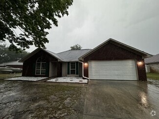 Building Photo - 147 Wayfair Ln