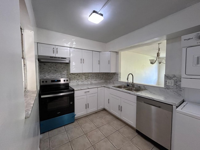 Photo - 7503 NW 44th Ct Apartment