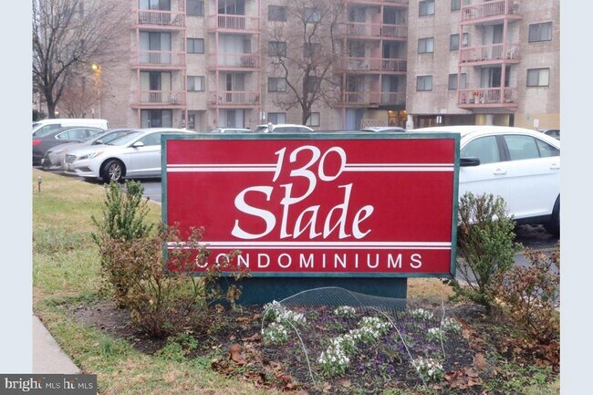 Foto del edificio - 130 Slade Ave