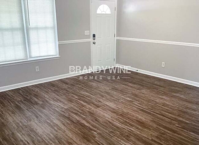 Building Photo - 702 Dunaire Way