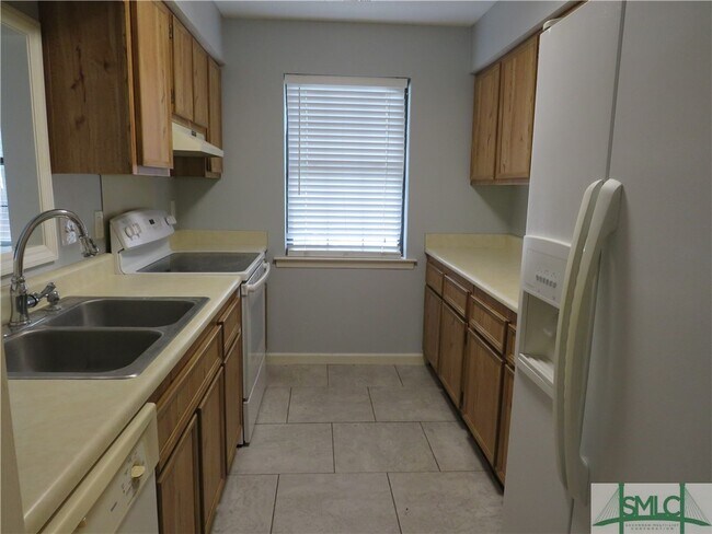 Building Photo - 58 Navigator Ln