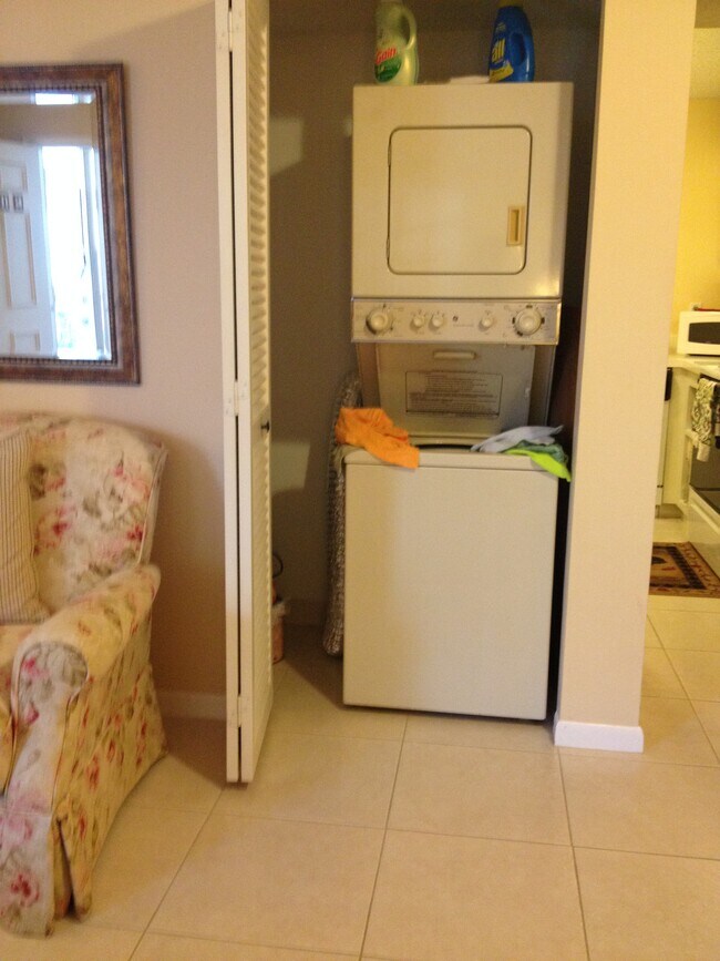 Foto del edificio - 2108 SE Edler Dr