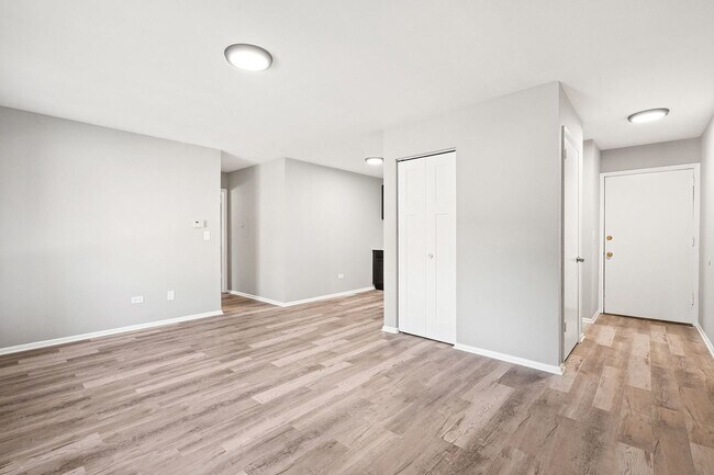 Foto del edificio - 805 N Court St
