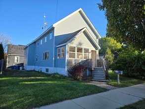 Building Photo - 1714 Erie Ct