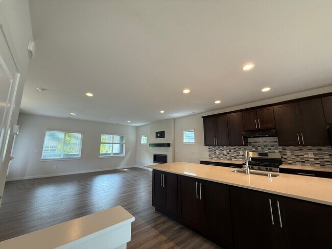 Foto del edificio - Spacious 3BR Home in Arcadia Terrace