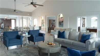 Building Photo - 8220 Ibis Cove Cir