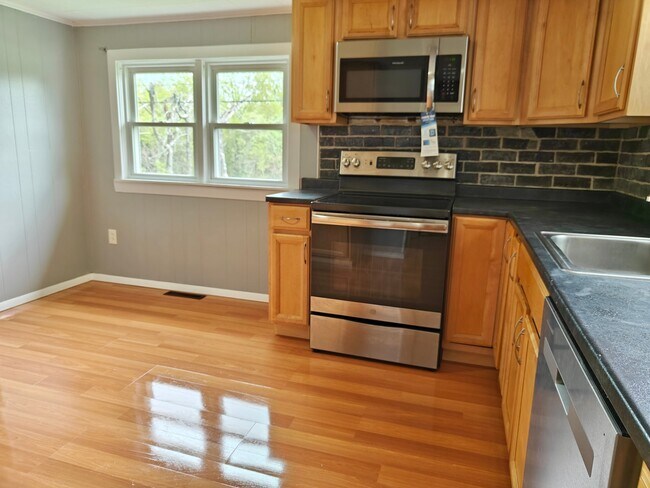 Foto del edificio - 181 Lower Dedham Rd