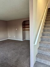 Building Photo - 2511 Farnum St