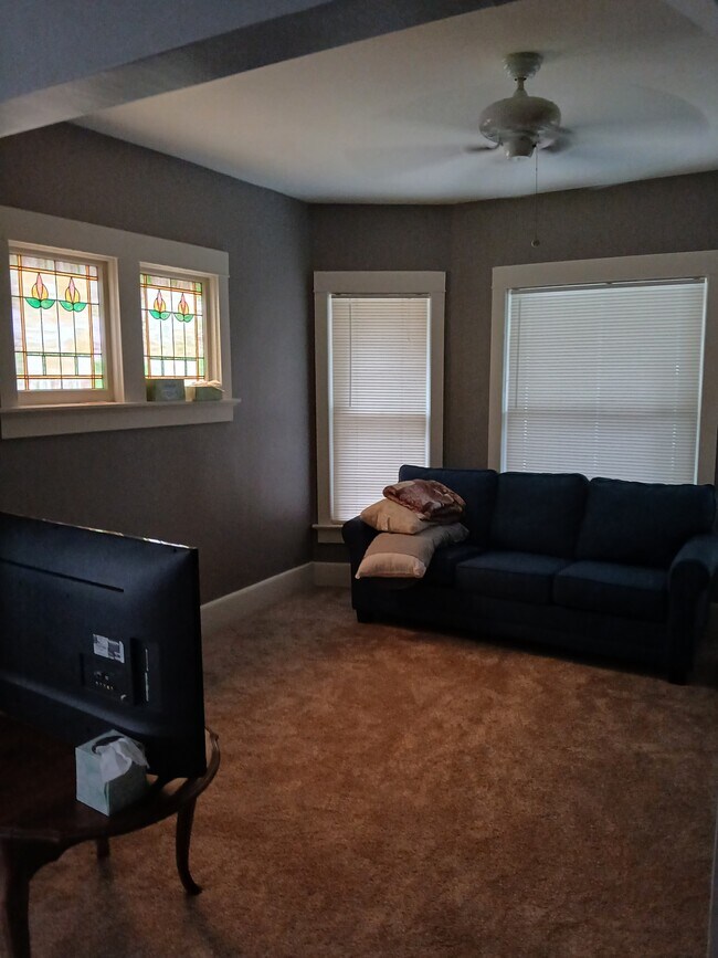 Foto del edificio - 2906 S Logan Ave