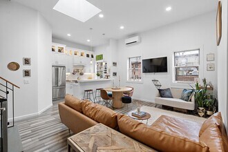 Building Photo - 405 Bloomfield St