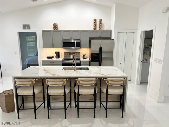 Building Photo - 27300 Imperial Oak Cir