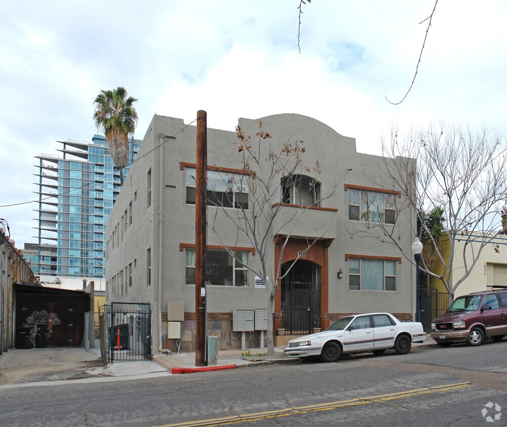 1028 14th St, San Diego, CA 92101 Apartments in San Diego, CA
