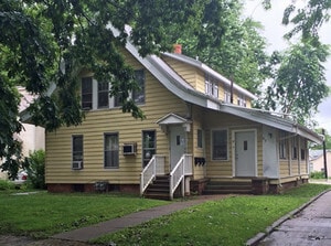 Building Photo - 812 W Main St