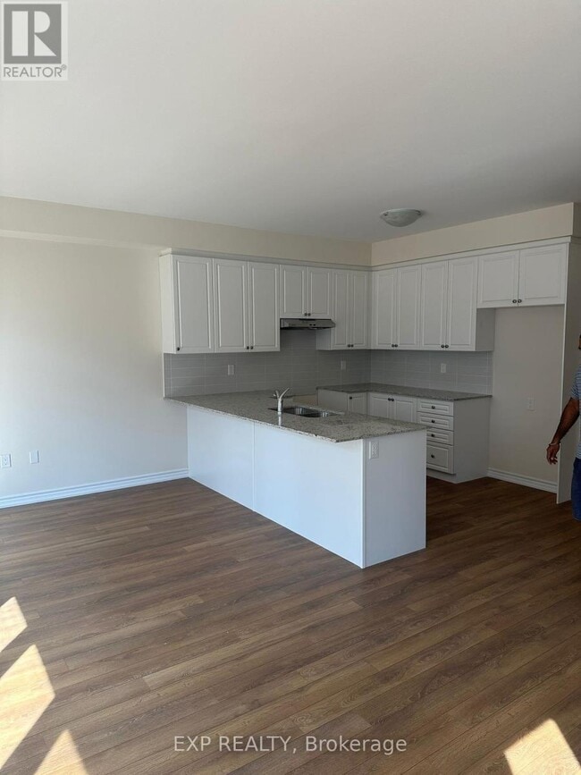 Building Photo - 130 Sanders Rd