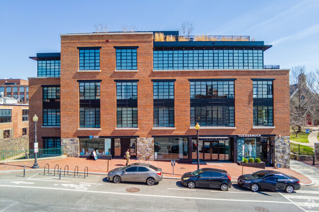 Building Photo - 1057 Wisconsin Ave NW
