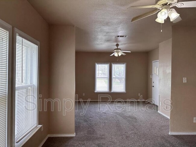 Building Photo - Monroe St 2501