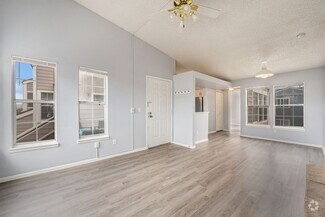 Building Photo - 6860 Xavier Cir