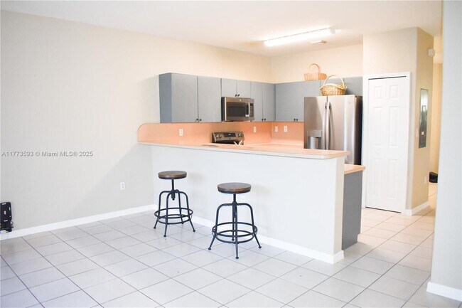 Foto del edificio - 9123 SW 152nd Path