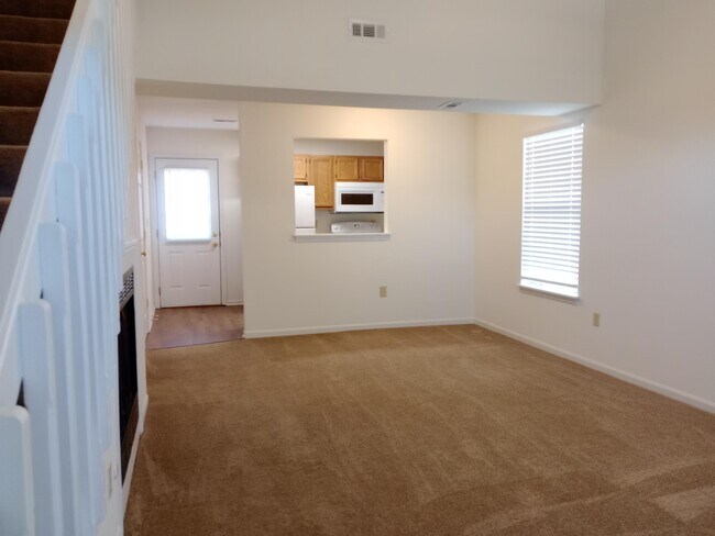 Building Photo - 2416 Calder Ct