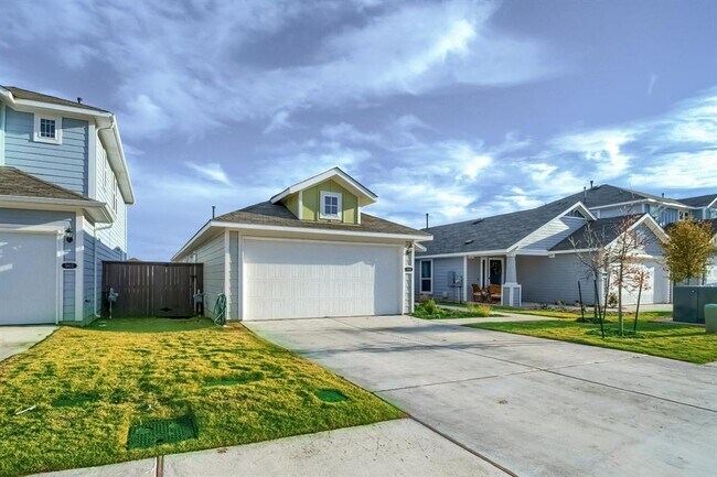 Building Photo - 5616 Corso Ct