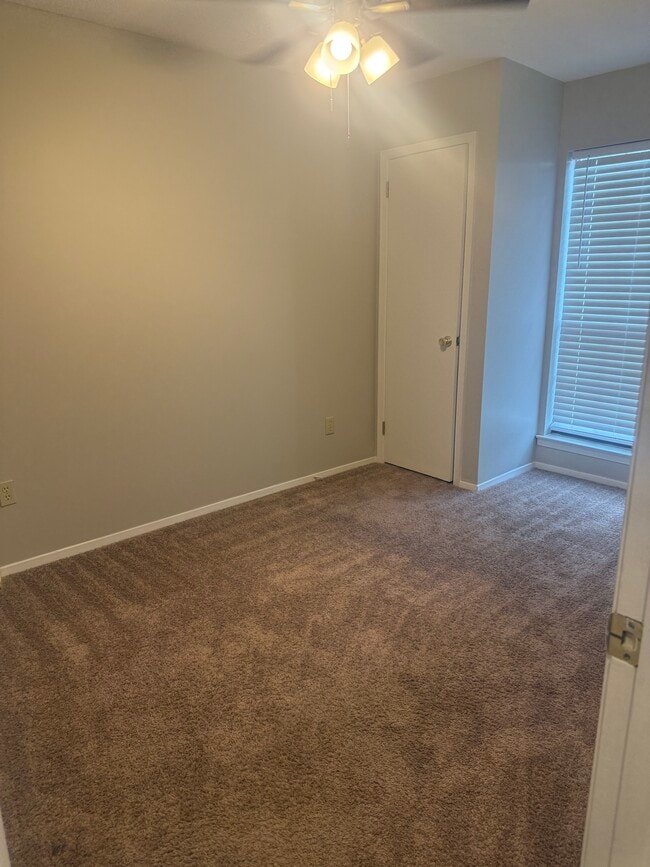 Foto del edificio - 4722 Retreat Rd