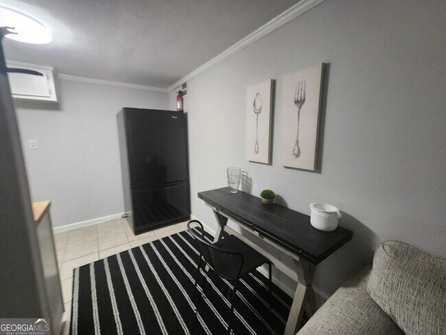 Foto del edificio - 917 Oakview Ave