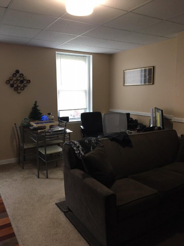 325 S Graham St Unit 4, Pittsburgh, PA 15232 Condo for Rent in