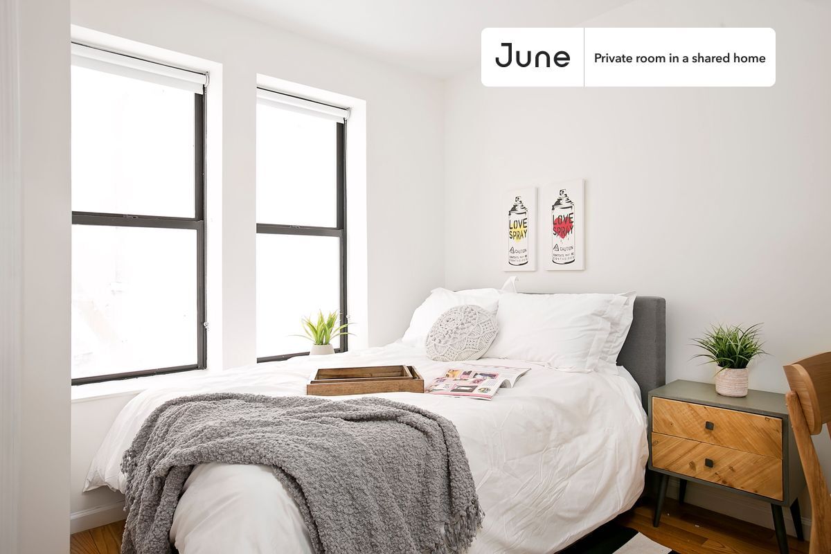 Primary Photo - Private bedroom in 4 bed/2 bath Home
