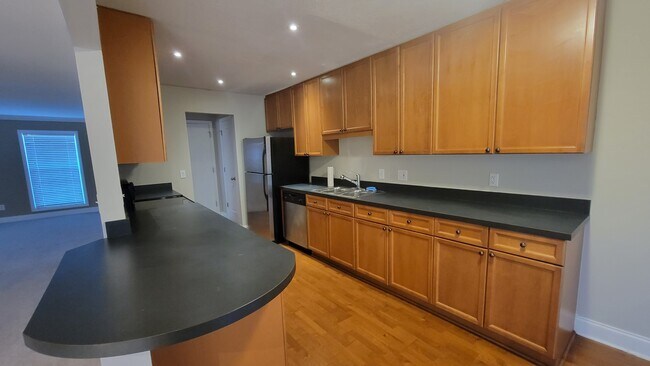 Foto del edificio - 750 Dalrymple Rd