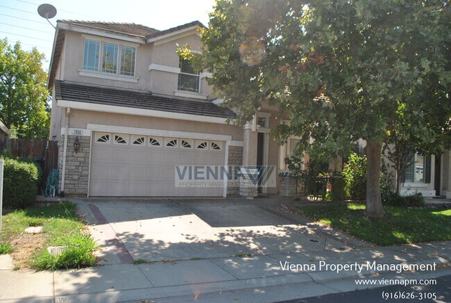 Building Photo - 7956 Robinson Dr