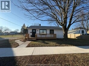 Building Photo - 119 Lorne Ave