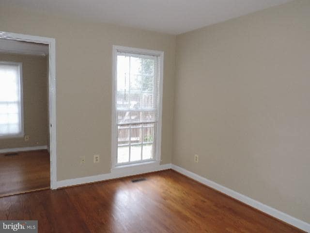 Building Photo - 1 Linden Hill Way SW