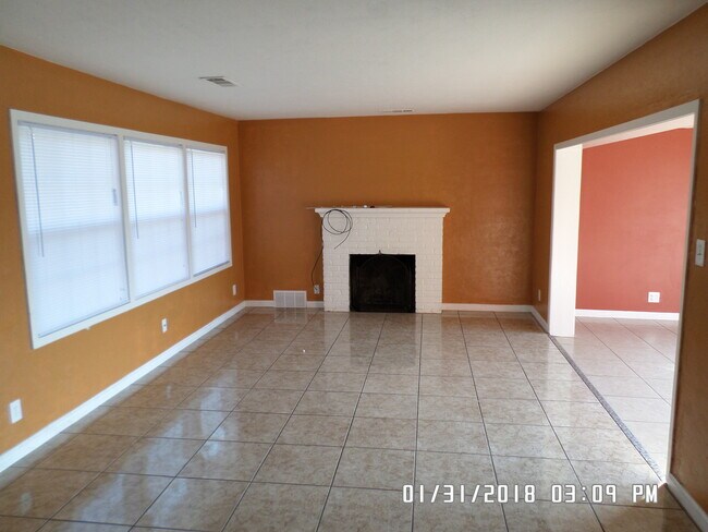 Building Photo - Coming Soon!