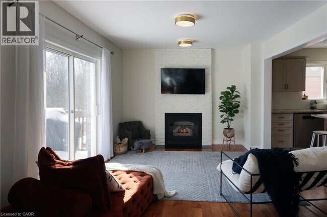 Photo du bâtiment - 15 Oliver Ct