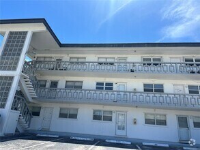 Building Photo - 467 Golden Isles Dr