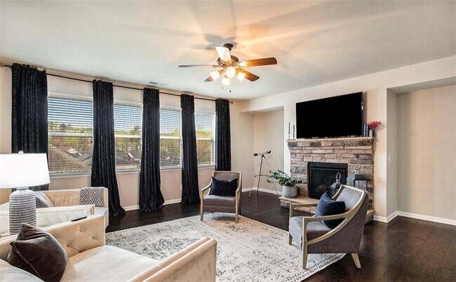 Foto del edificio - 3217 Bowlin Dr