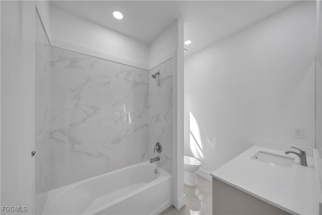 Building Photo - 3715 Sunset Rd