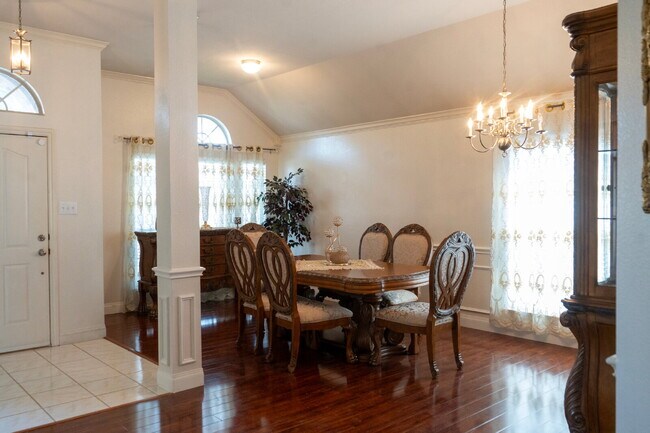 Foto del edificio - Executive 30+ Day Retreat Mins to AT&T Stadium – Ideal for Mid-Term Stays, Corporate Housing & Di...