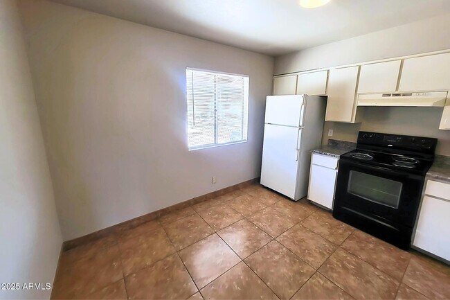 Foto del edificio - 1742 E 6th Ave