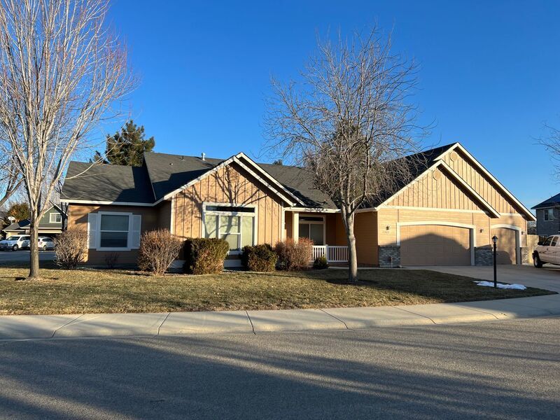 Primary Photo - 12452 W 7 Iron Dr