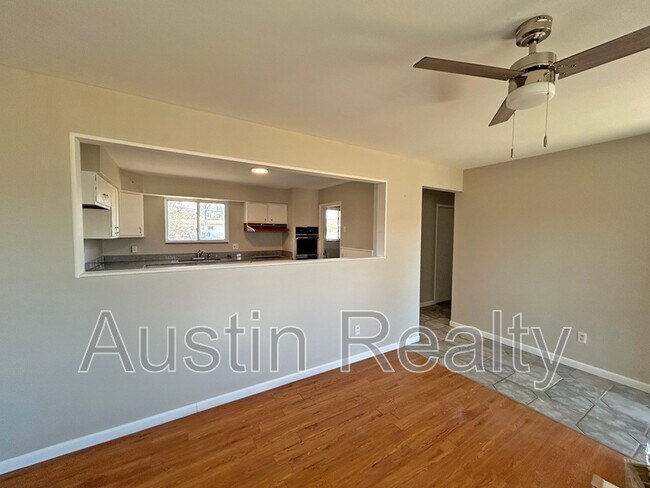 Building Photo - 1675 Beverly Dr