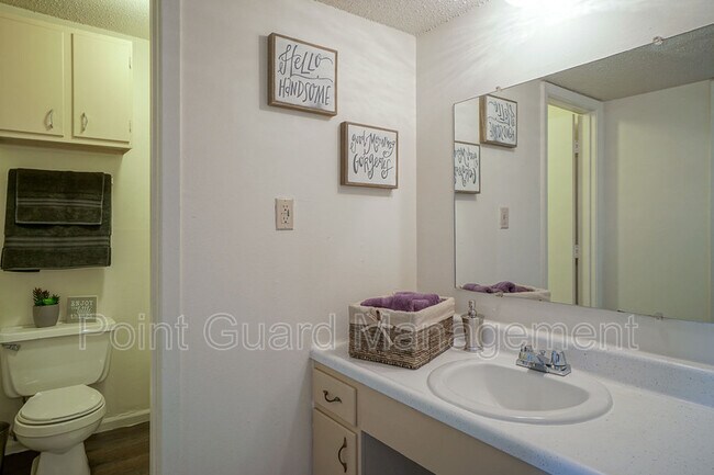 Building Photo - 1508 Cambridge Pl