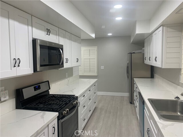 Building Photo - 1014 N Prospero Dr