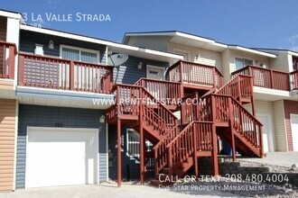 Building Photo - 313 La Valle Strada